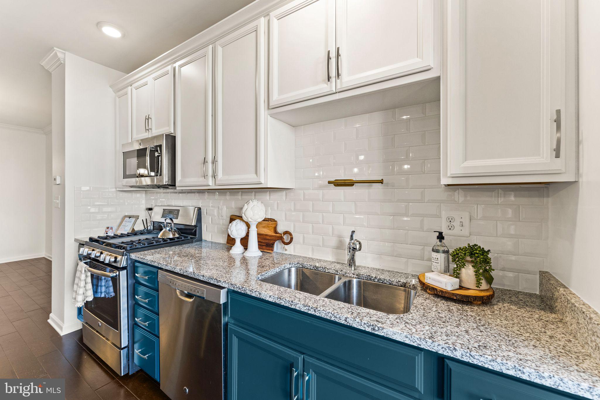 RIDGES AT LOUDOUN VALLEY - Residential