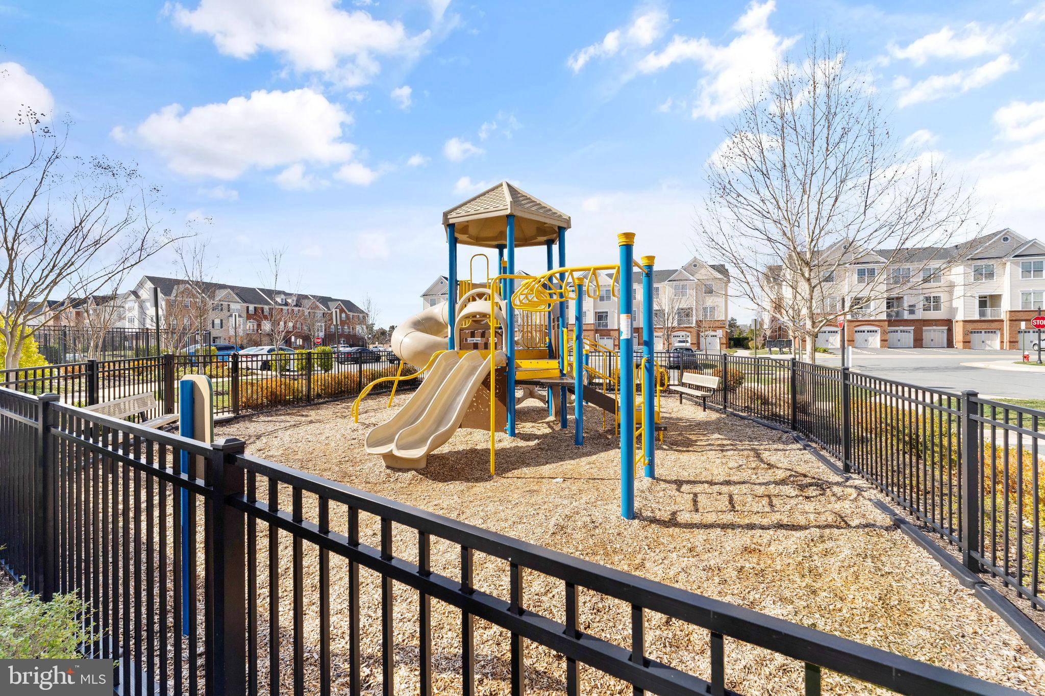 RIDGES AT LOUDOUN VALLEY - Residential