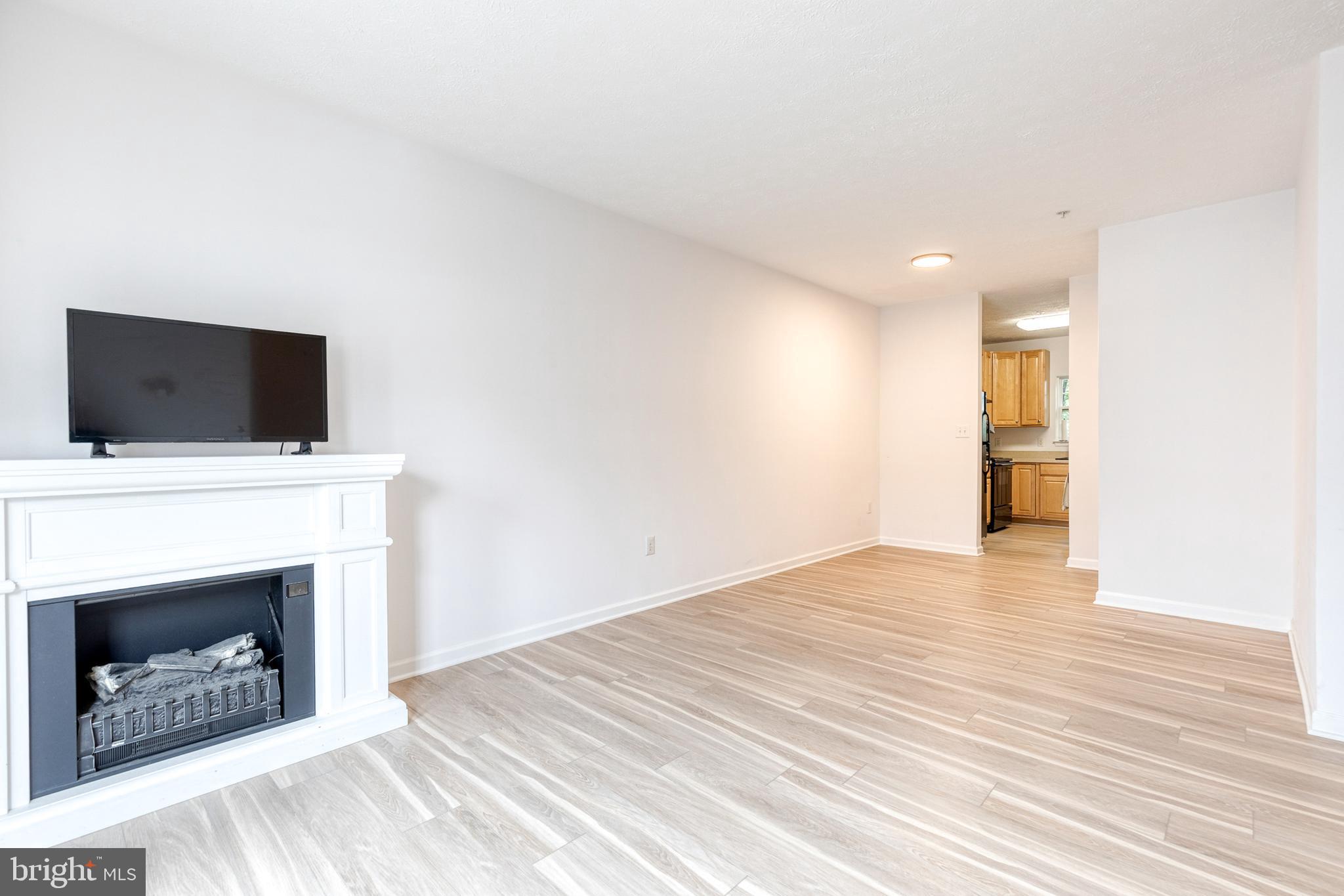 CRAIN SUMMIT - Residential Lease