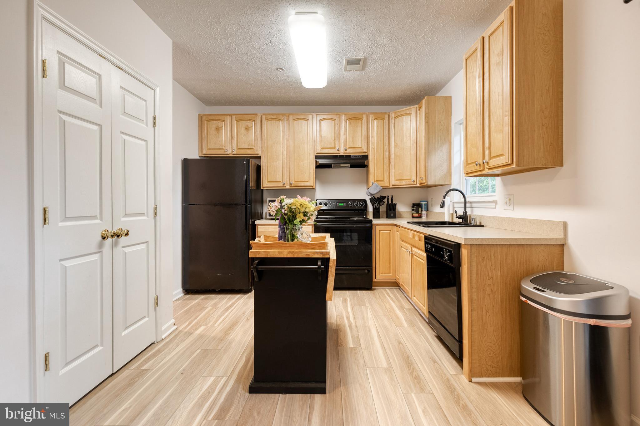 CRAIN SUMMIT - Residential Lease