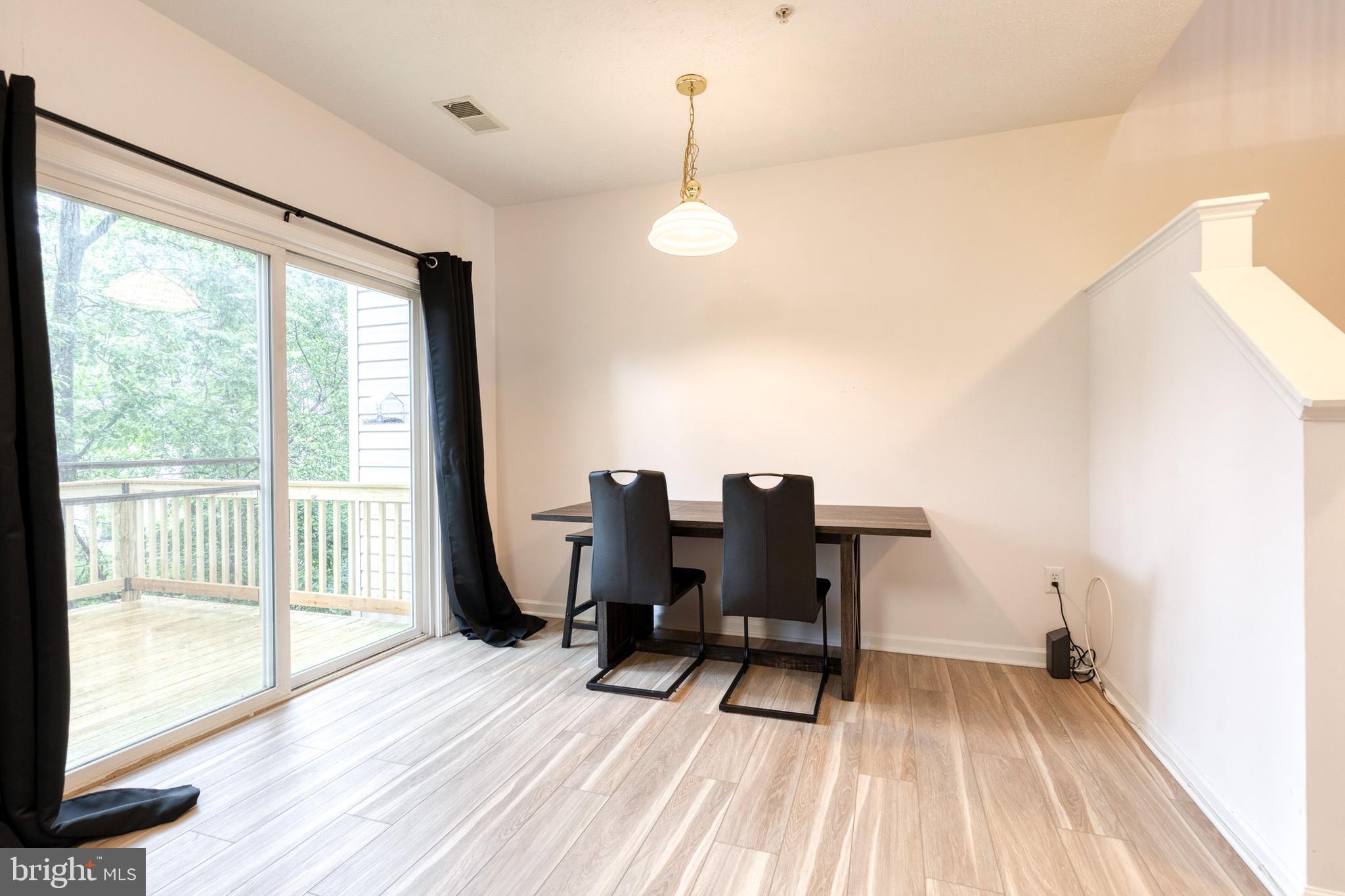 CRAIN SUMMIT - Residential Lease