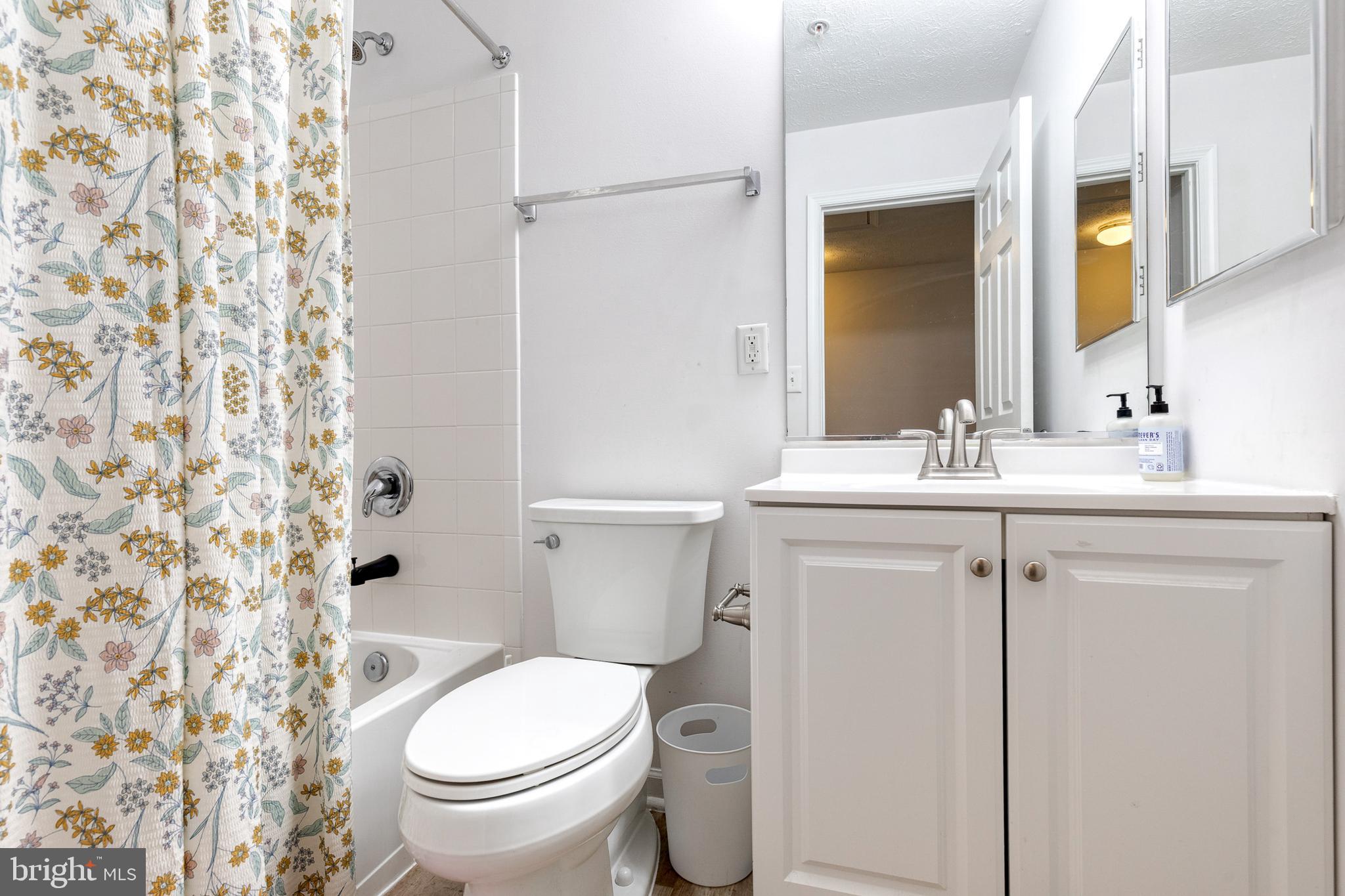 CRAIN SUMMIT - Residential Lease