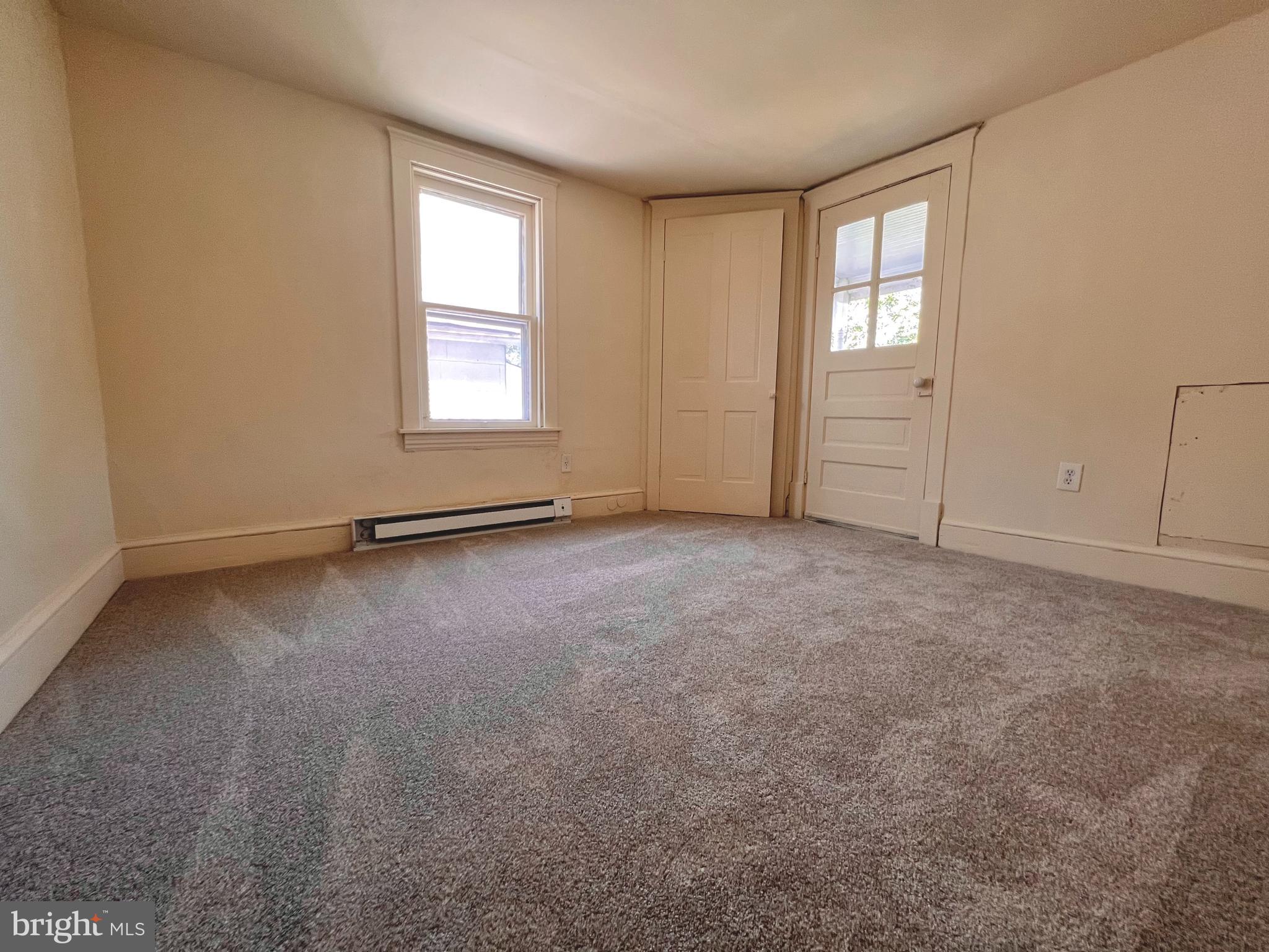 MARTINSBURG - Residential Lease