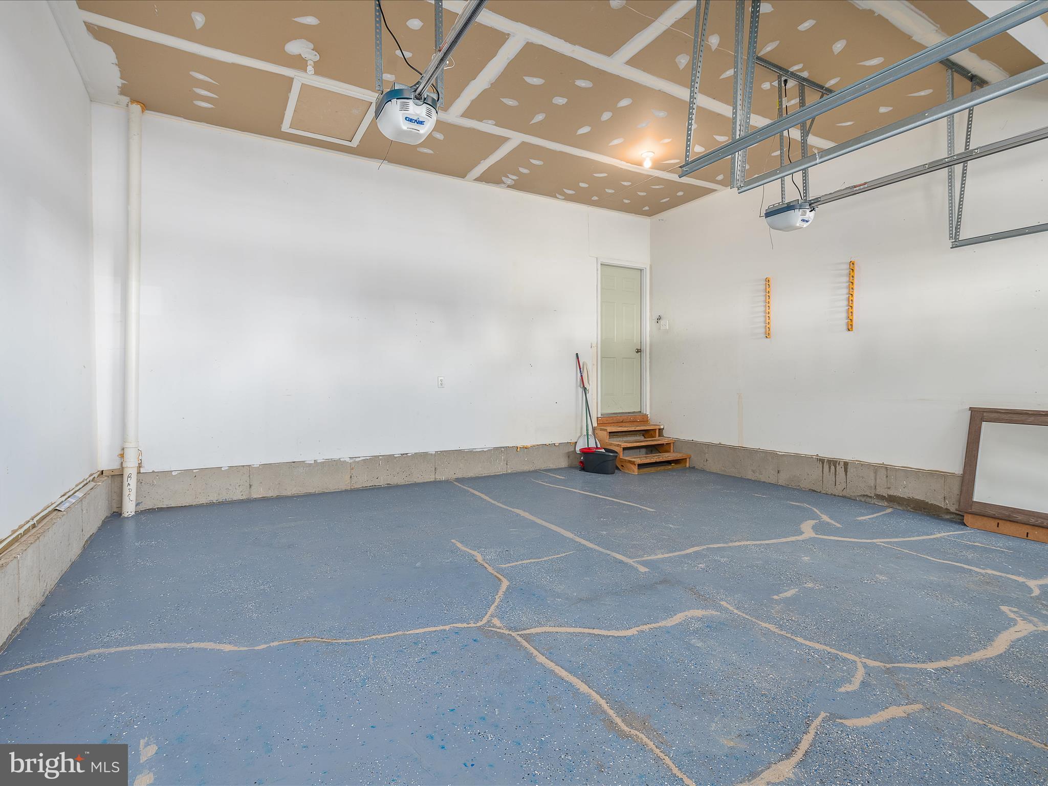 RANSON ESTATES CIRCLE - Residential