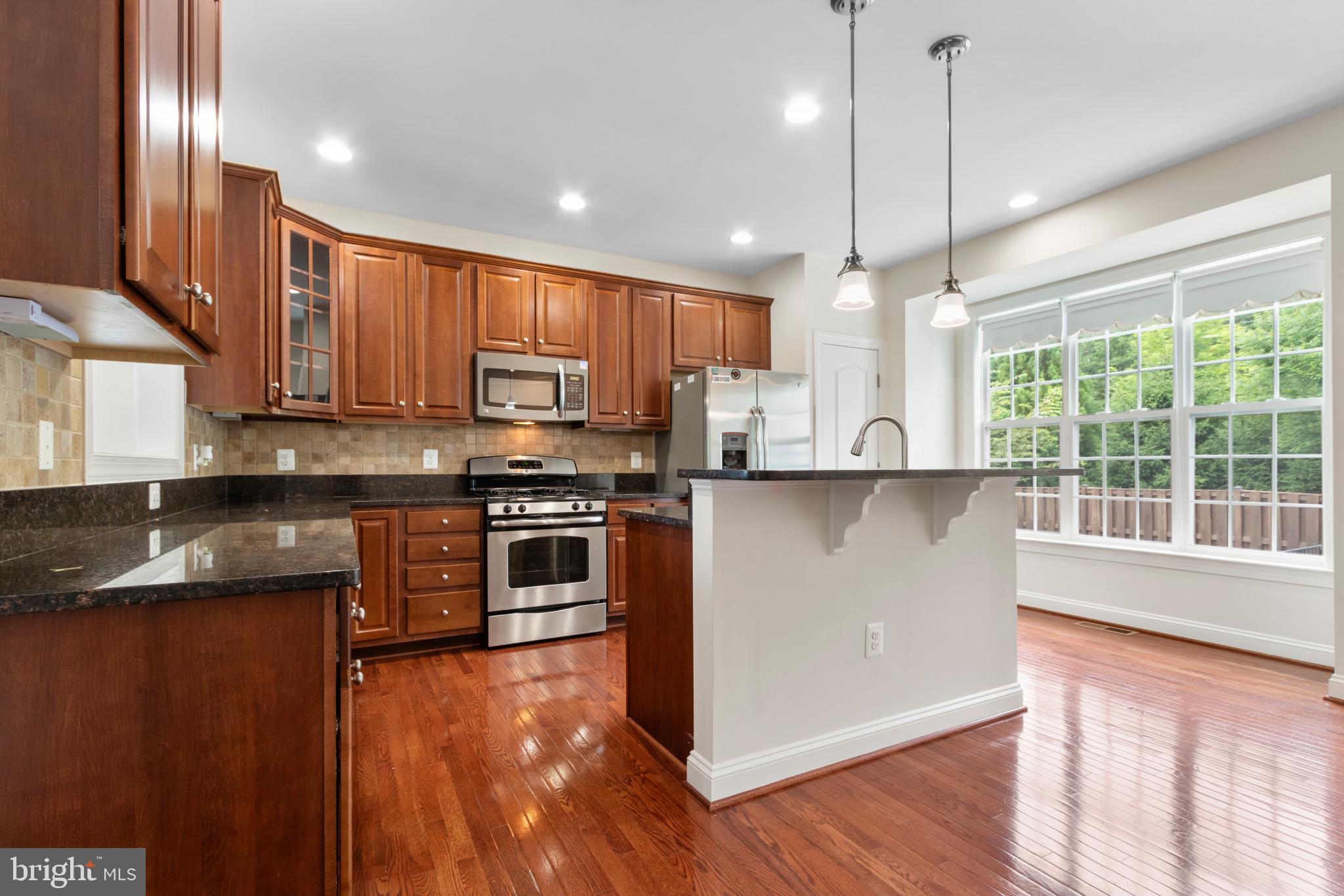 SADDLE RIDGE - Residential