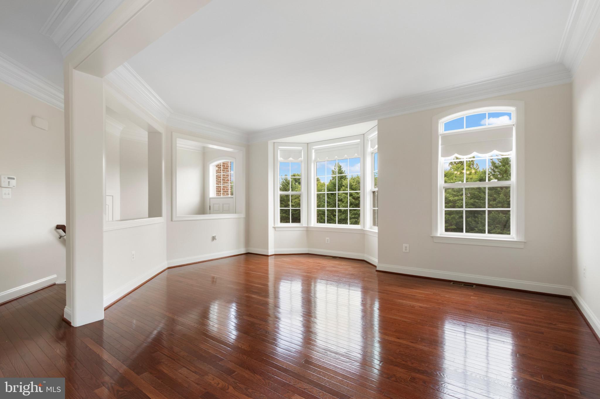 SADDLE RIDGE - Residential