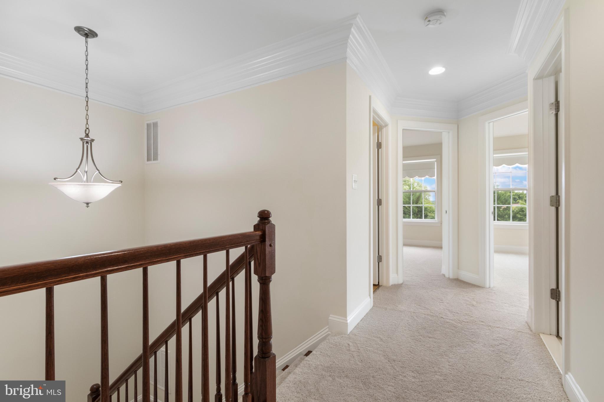 SADDLE RIDGE - Residential