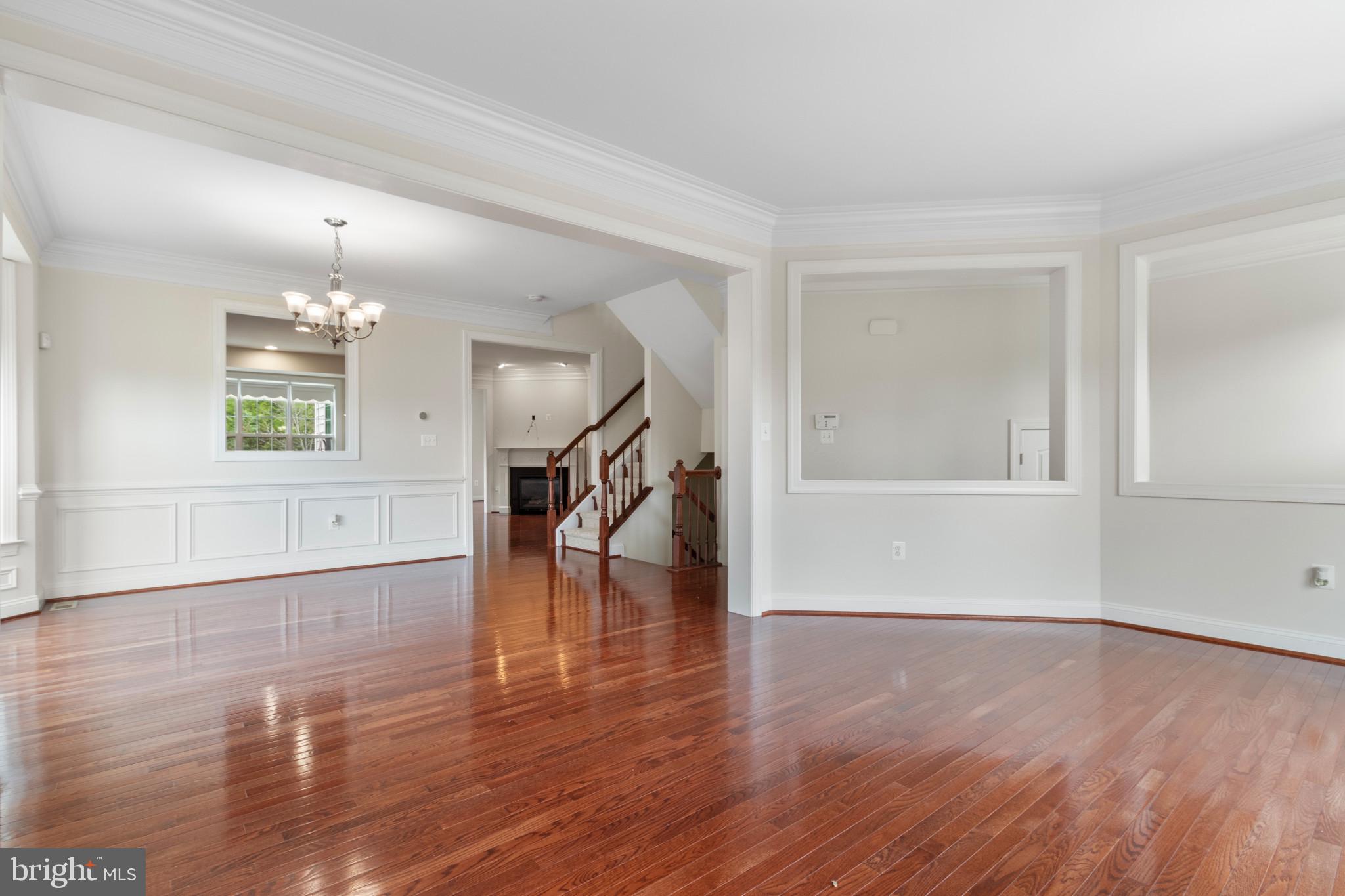 SADDLE RIDGE - Residential