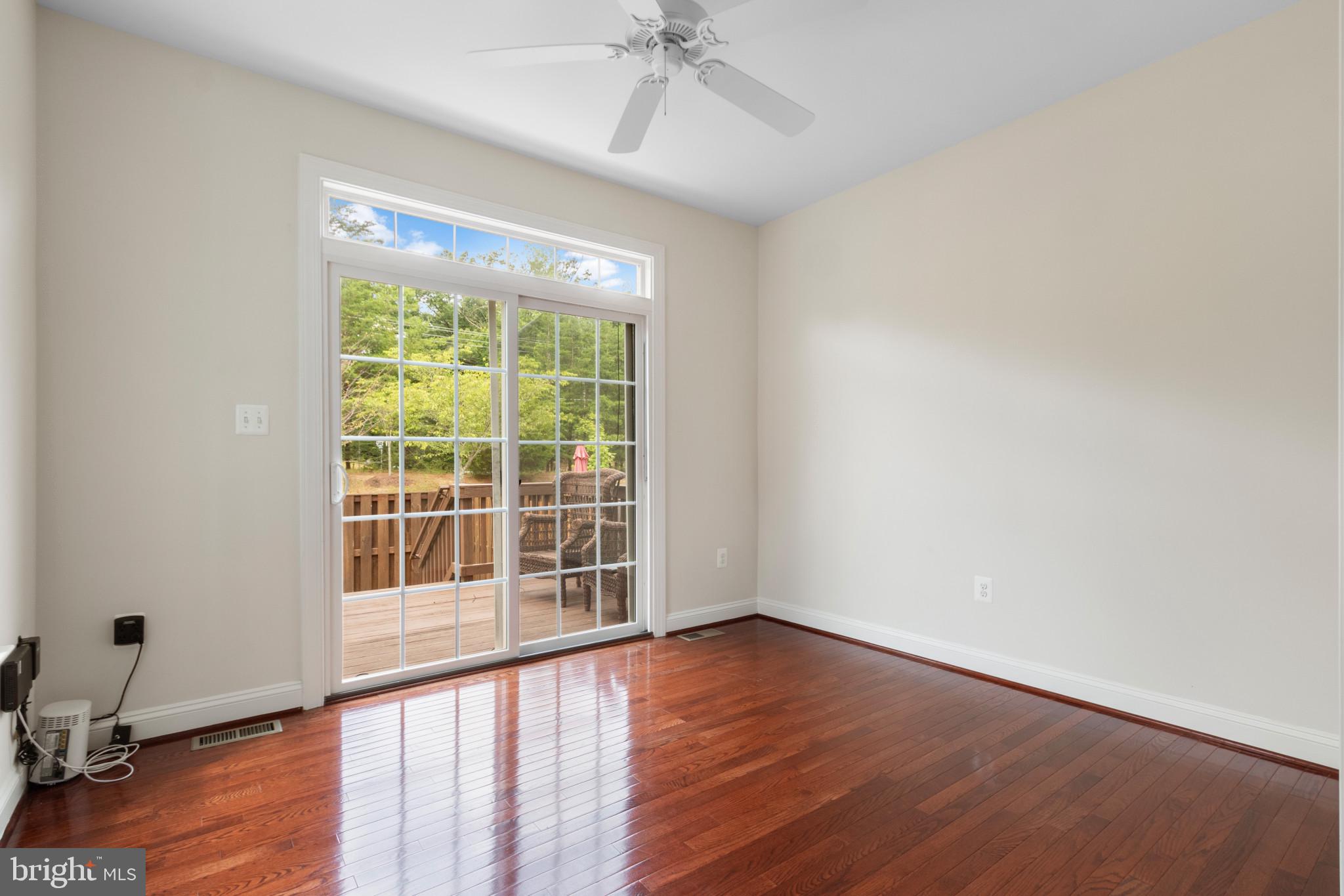 SADDLE RIDGE - Residential