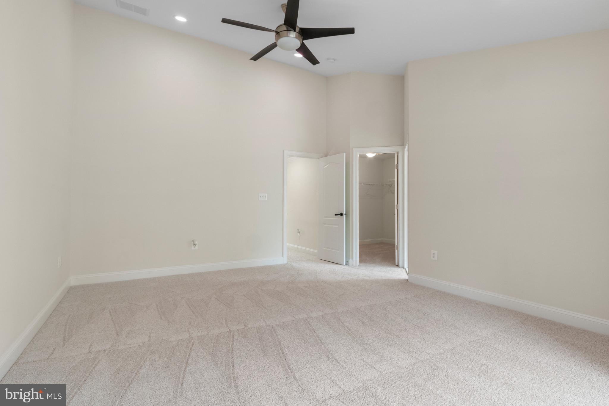 SADDLE RIDGE - Residential