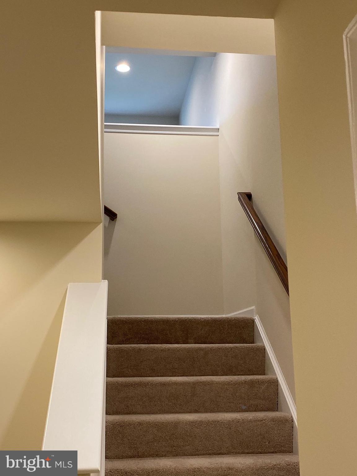 STONEBROOK VILLAGE - Residential