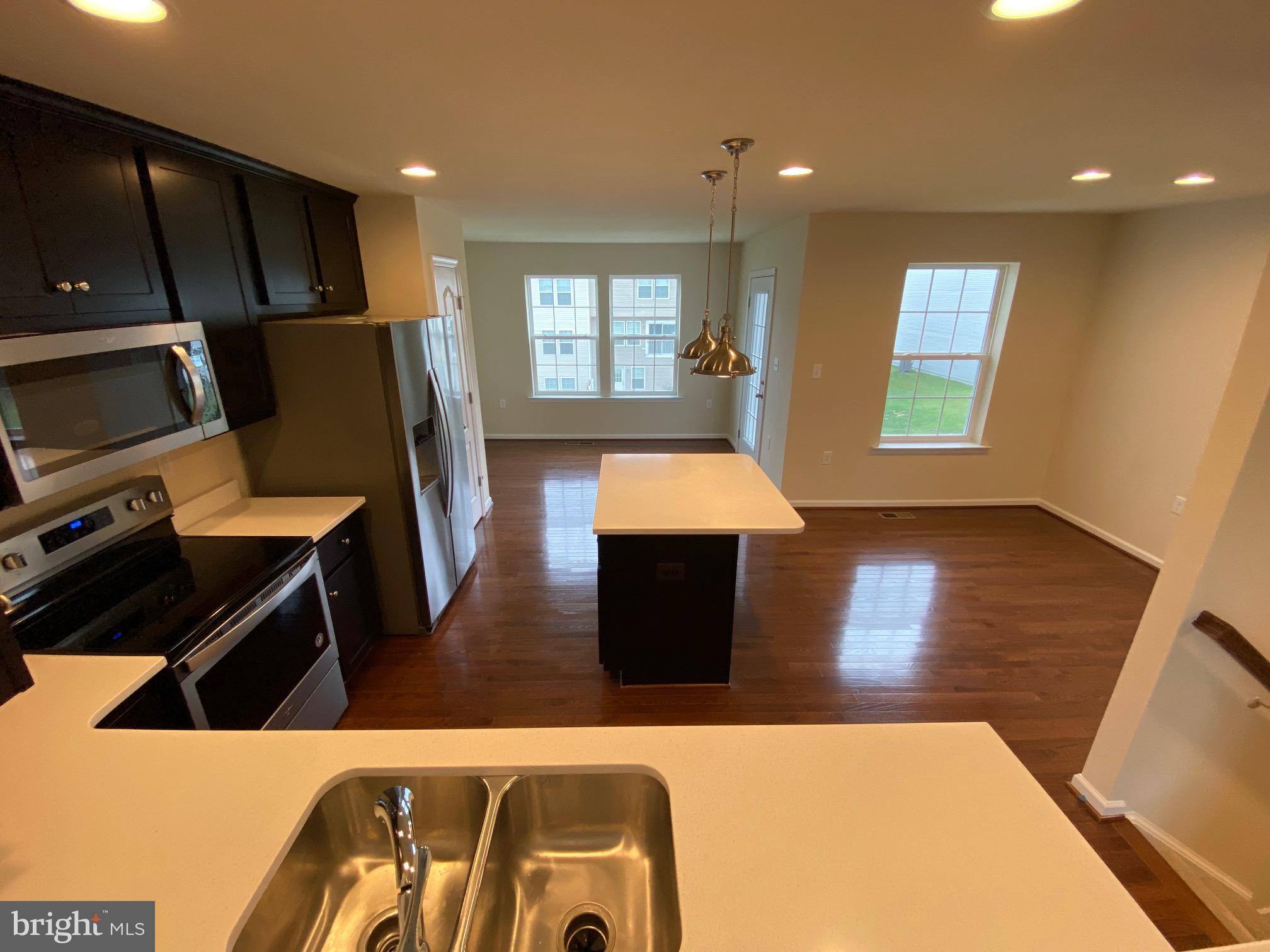 STONEBROOK VILLAGE - Residential