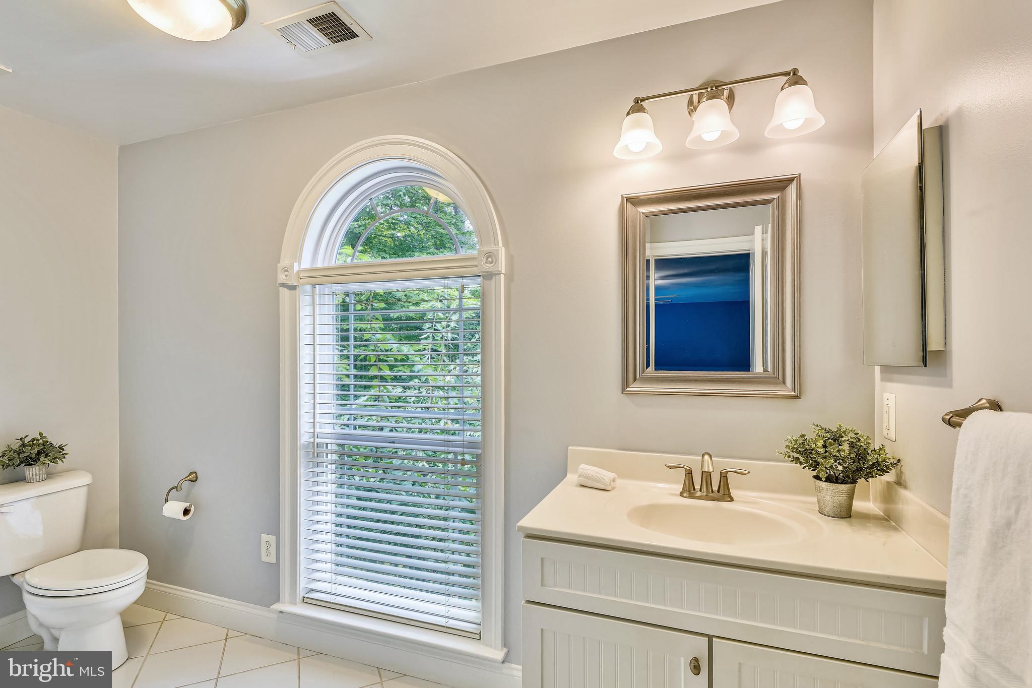 WINDSOR ESTATES - Residential