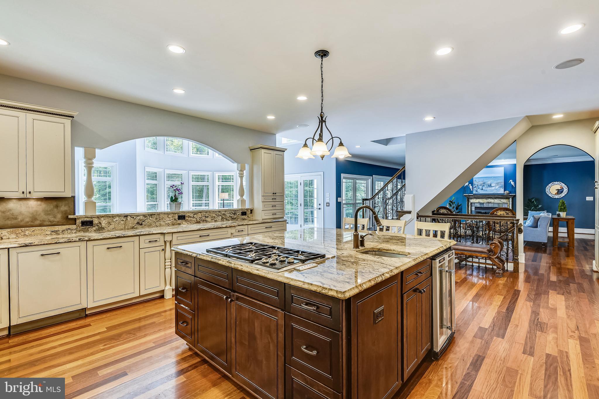 WINDSOR ESTATES - Residential