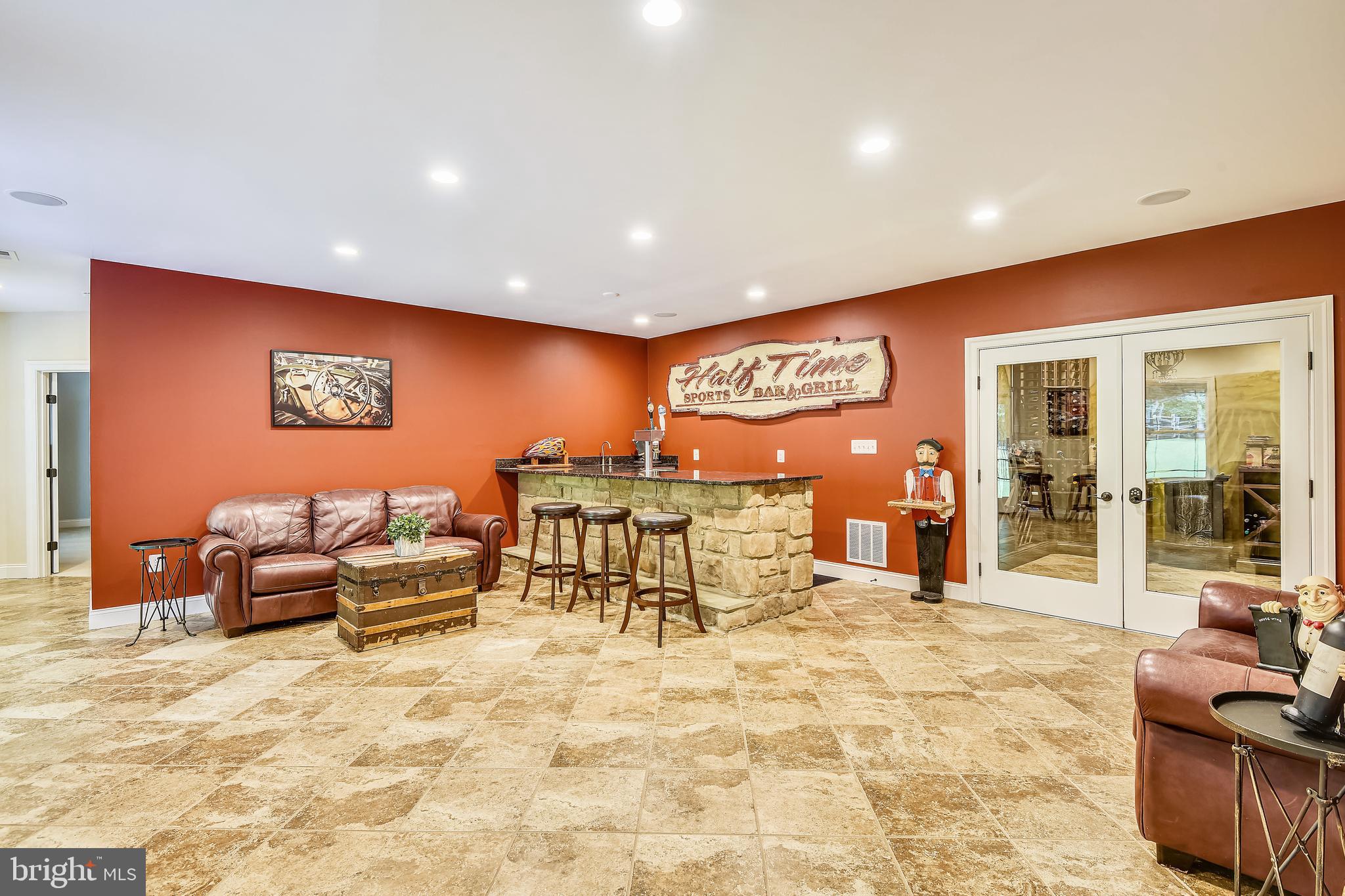 WINDSOR ESTATES - Residential