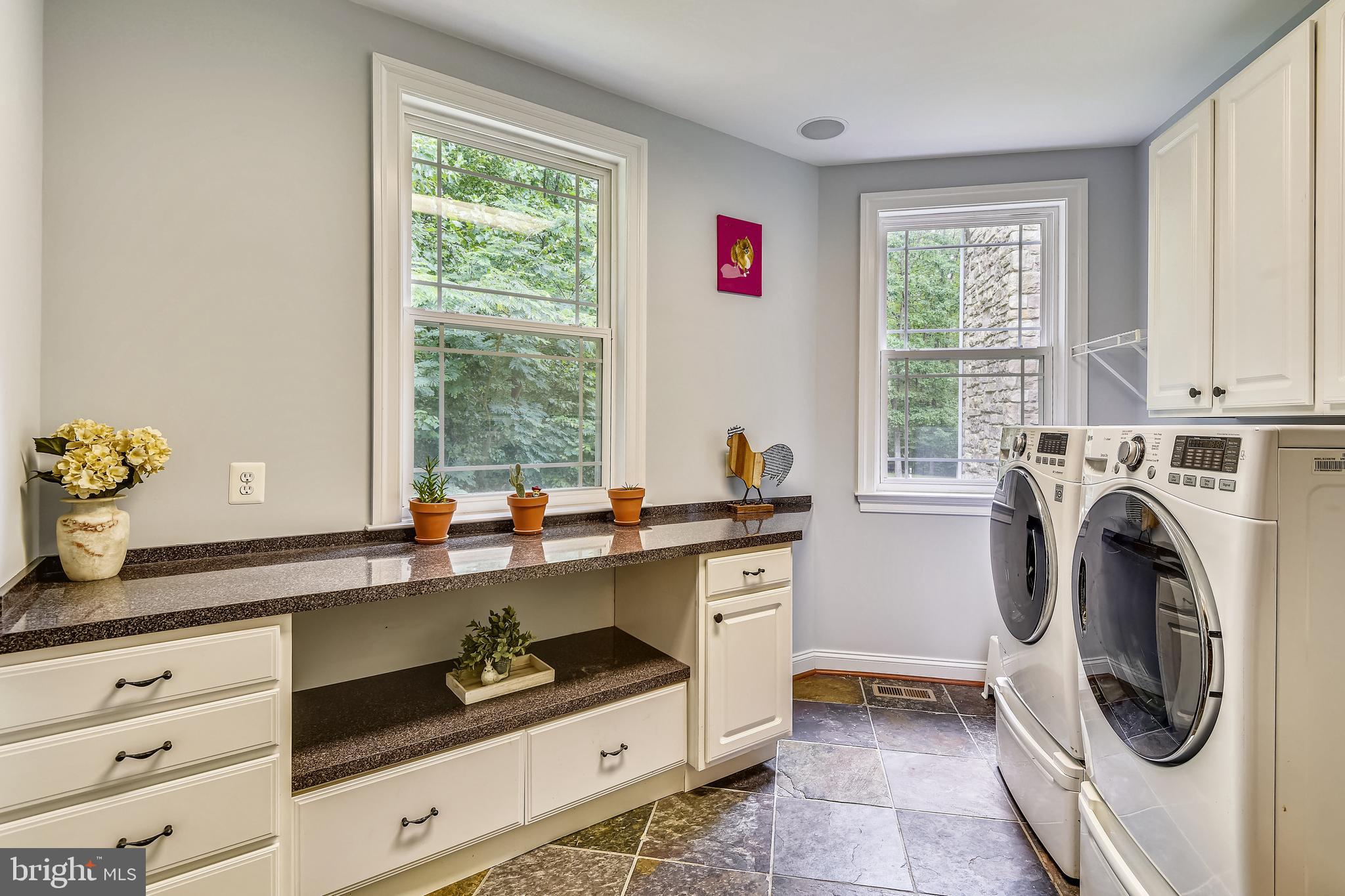 WINDSOR ESTATES - Residential