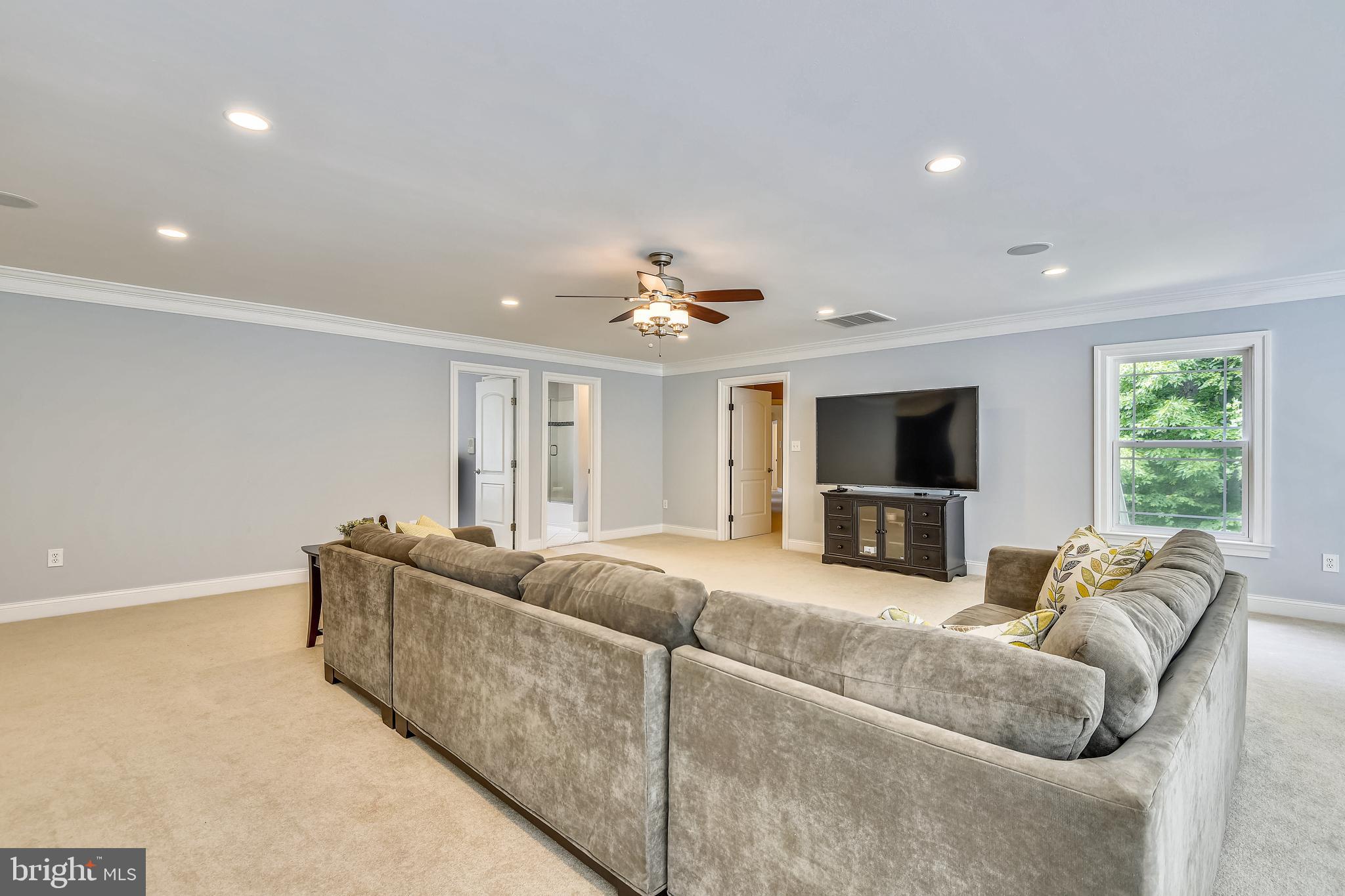 WINDSOR ESTATES - Residential