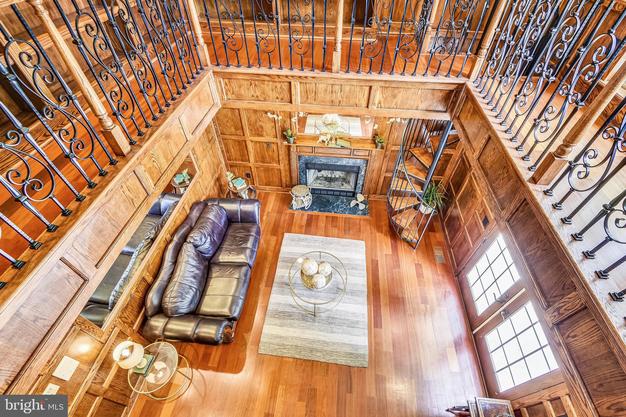 WINDSOR ESTATES - Residential