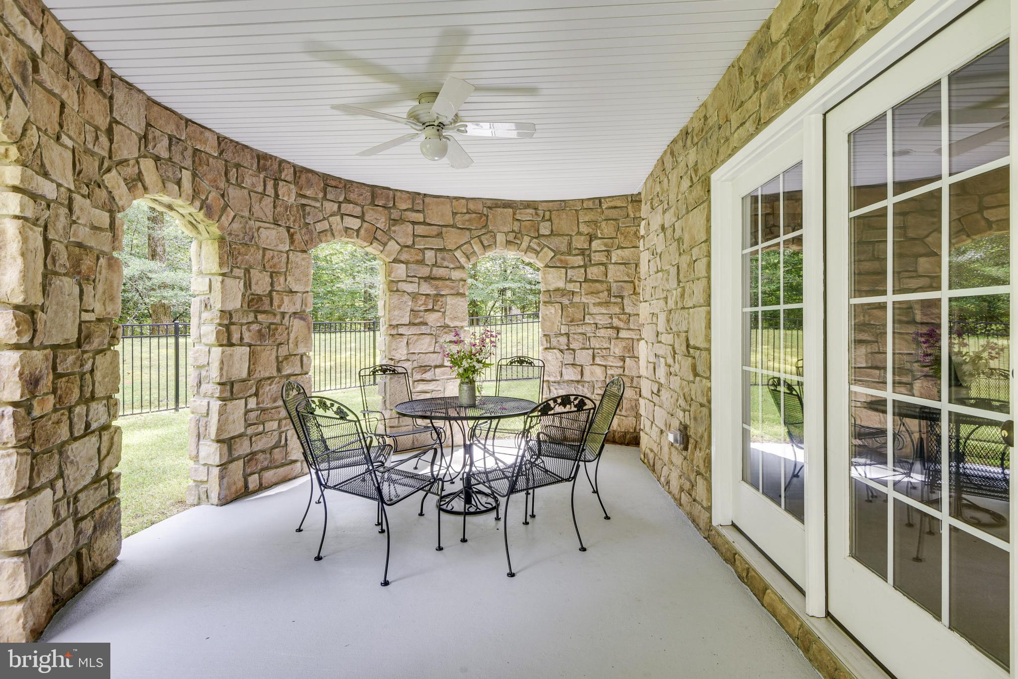 WINDSOR ESTATES - Residential