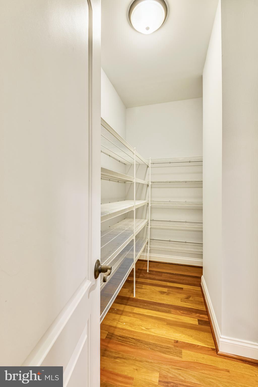 WINDSOR ESTATES - Residential