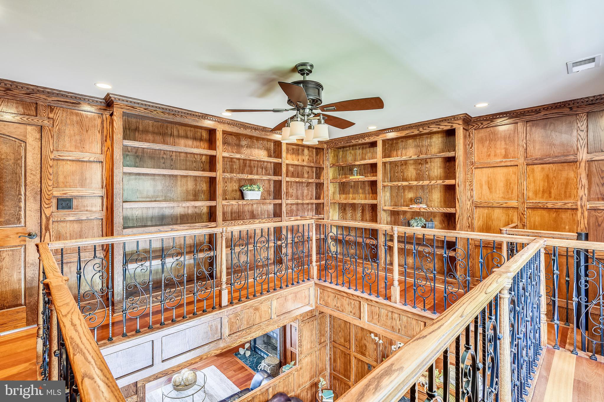 WINDSOR ESTATES - Residential