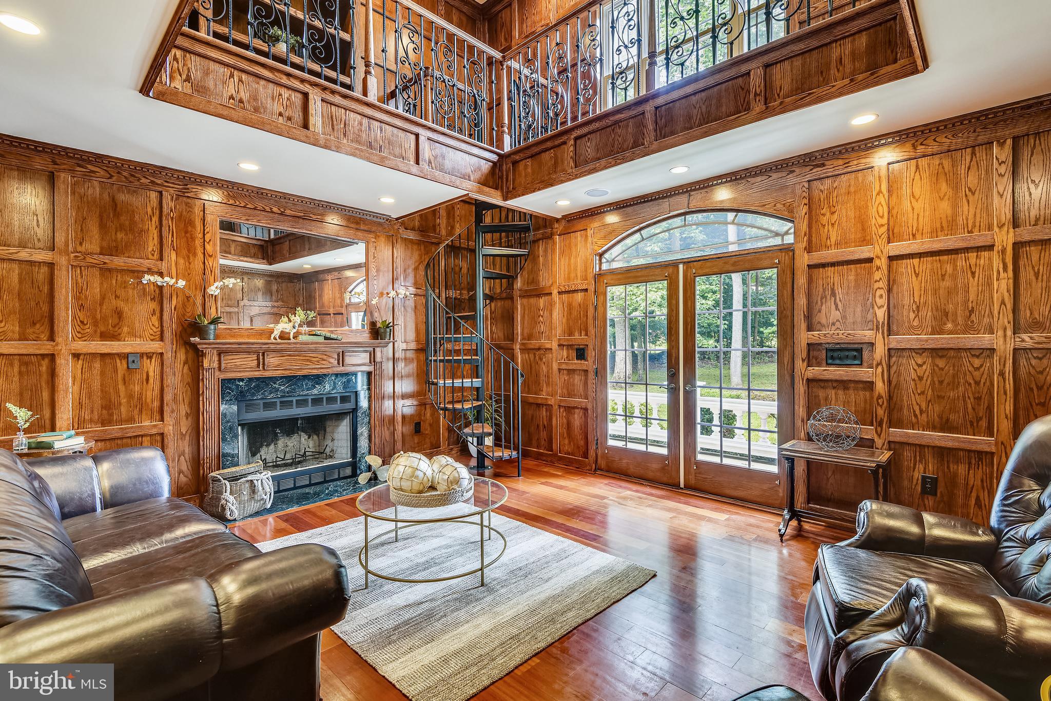 WINDSOR ESTATES - Residential