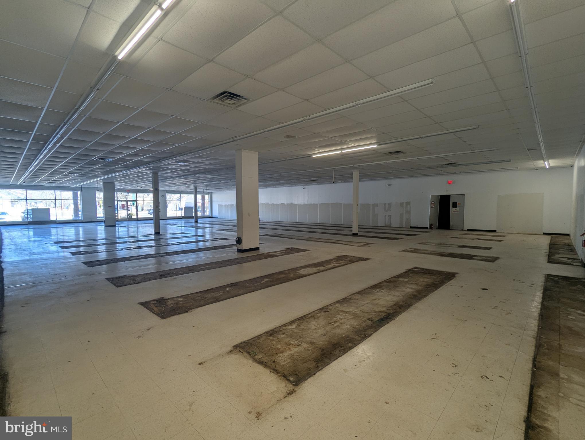 800 WHITE HORSE PIKE 816