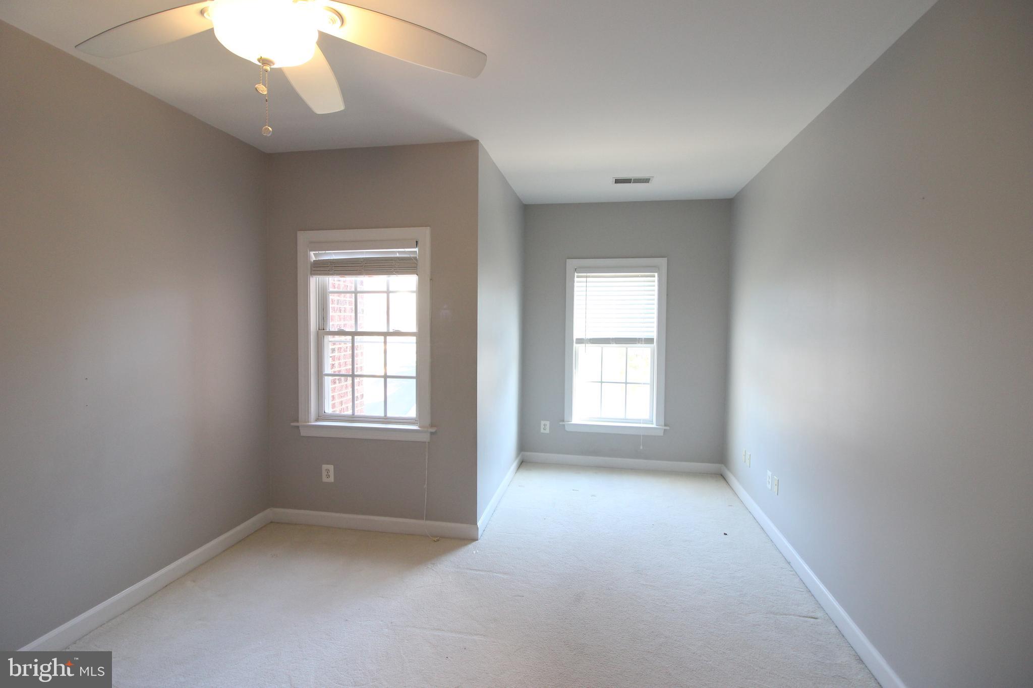 STONE CREEK CROSSING - Residential Lease