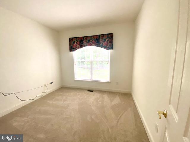 FARMINGTON VILLAGE - Residential