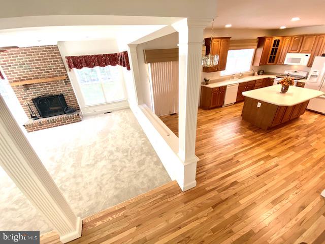 FARMINGTON VILLAGE - Residential