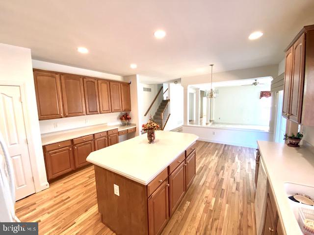 FARMINGTON VILLAGE - Residential