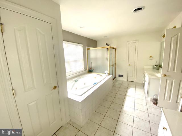 FARMINGTON VILLAGE - Residential