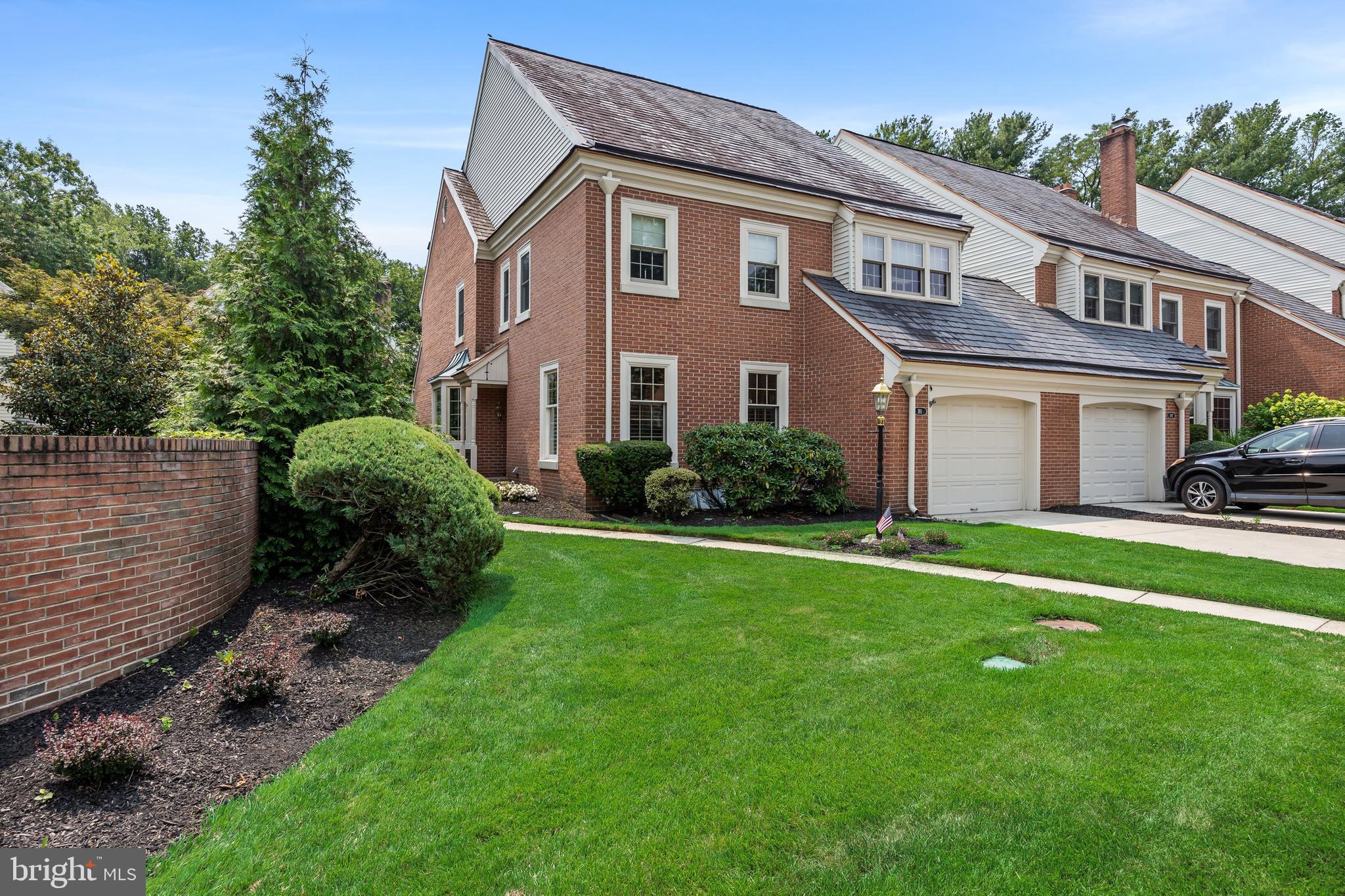 181 FOXWOOD DRIVE