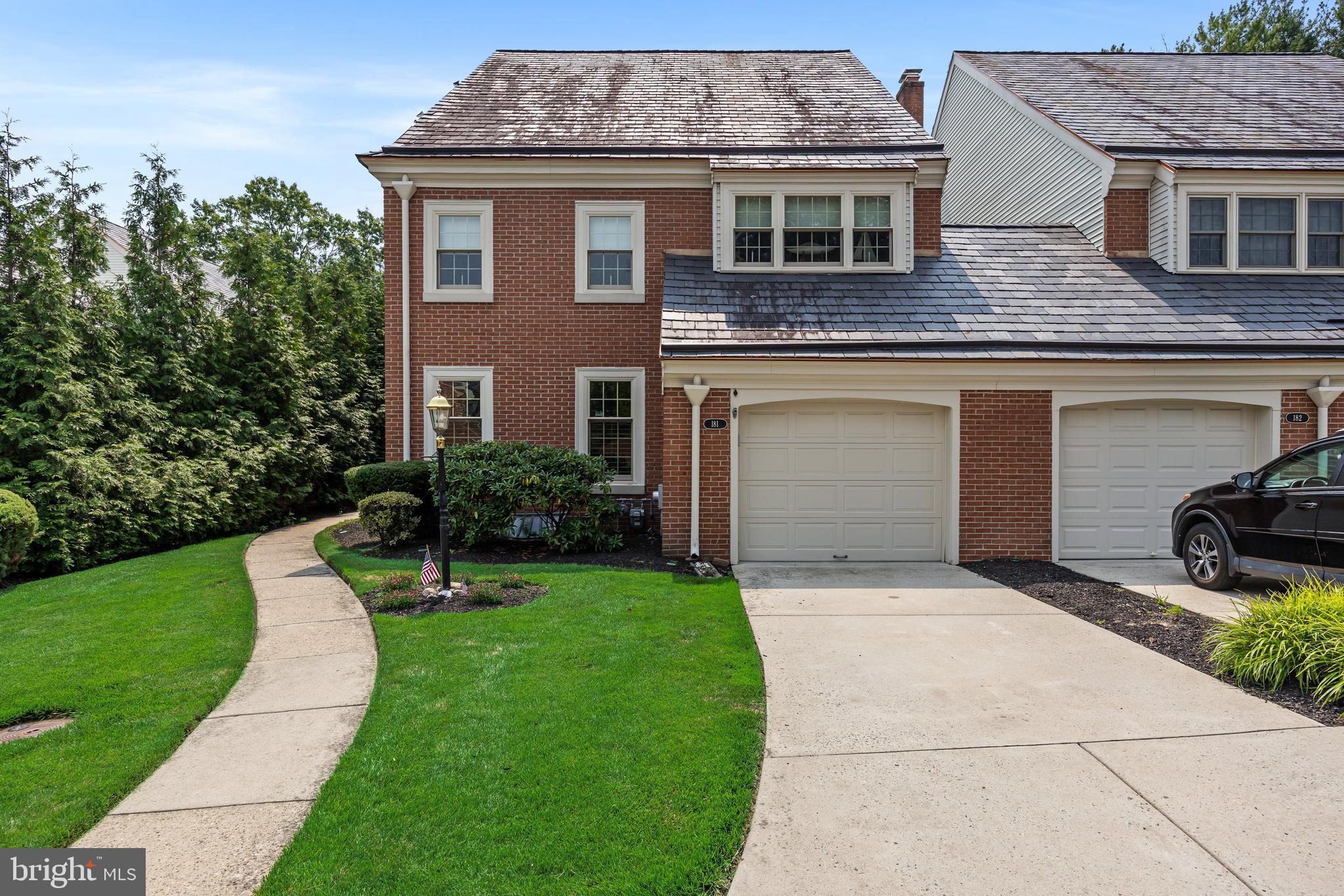 181 FOXWOOD DRIVE