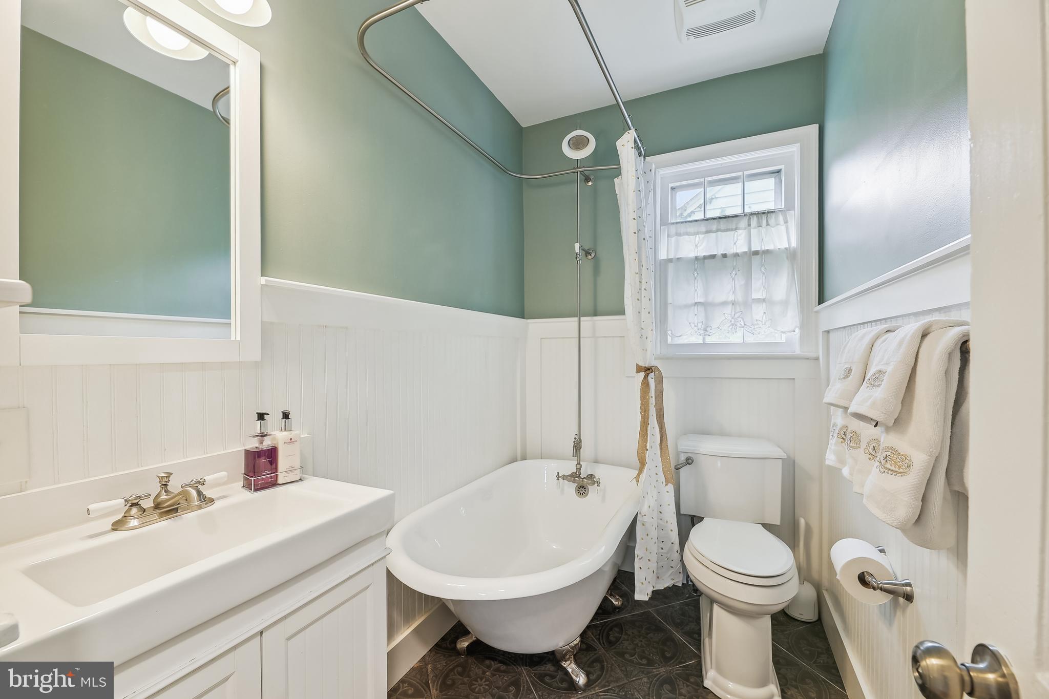 DOUGLAS PARK - Residential