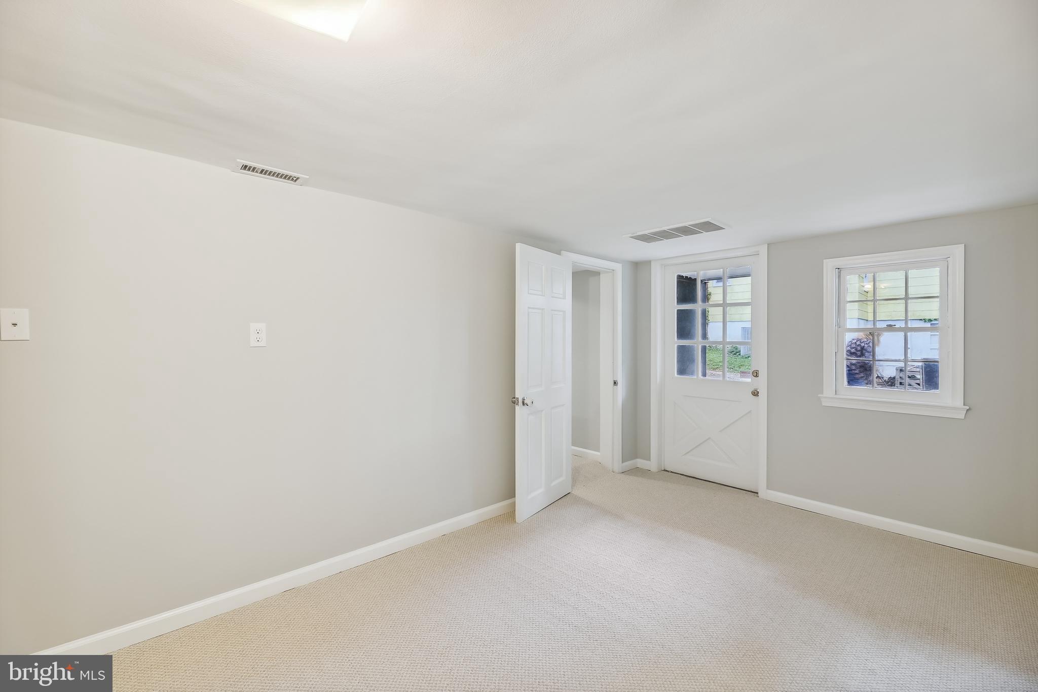 DOUGLAS PARK - Residential