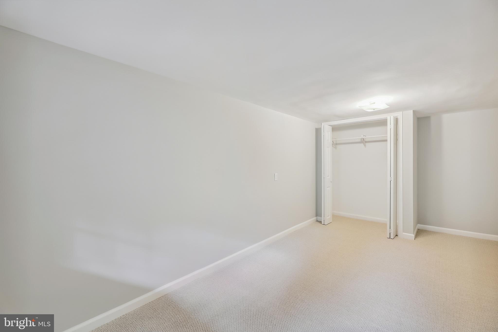 DOUGLAS PARK - Residential