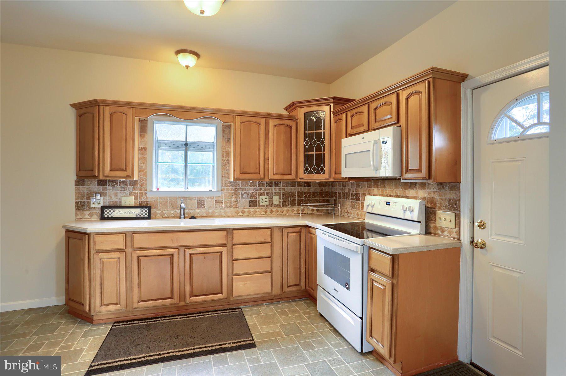 COLONIAL PARK - Commercial Sale