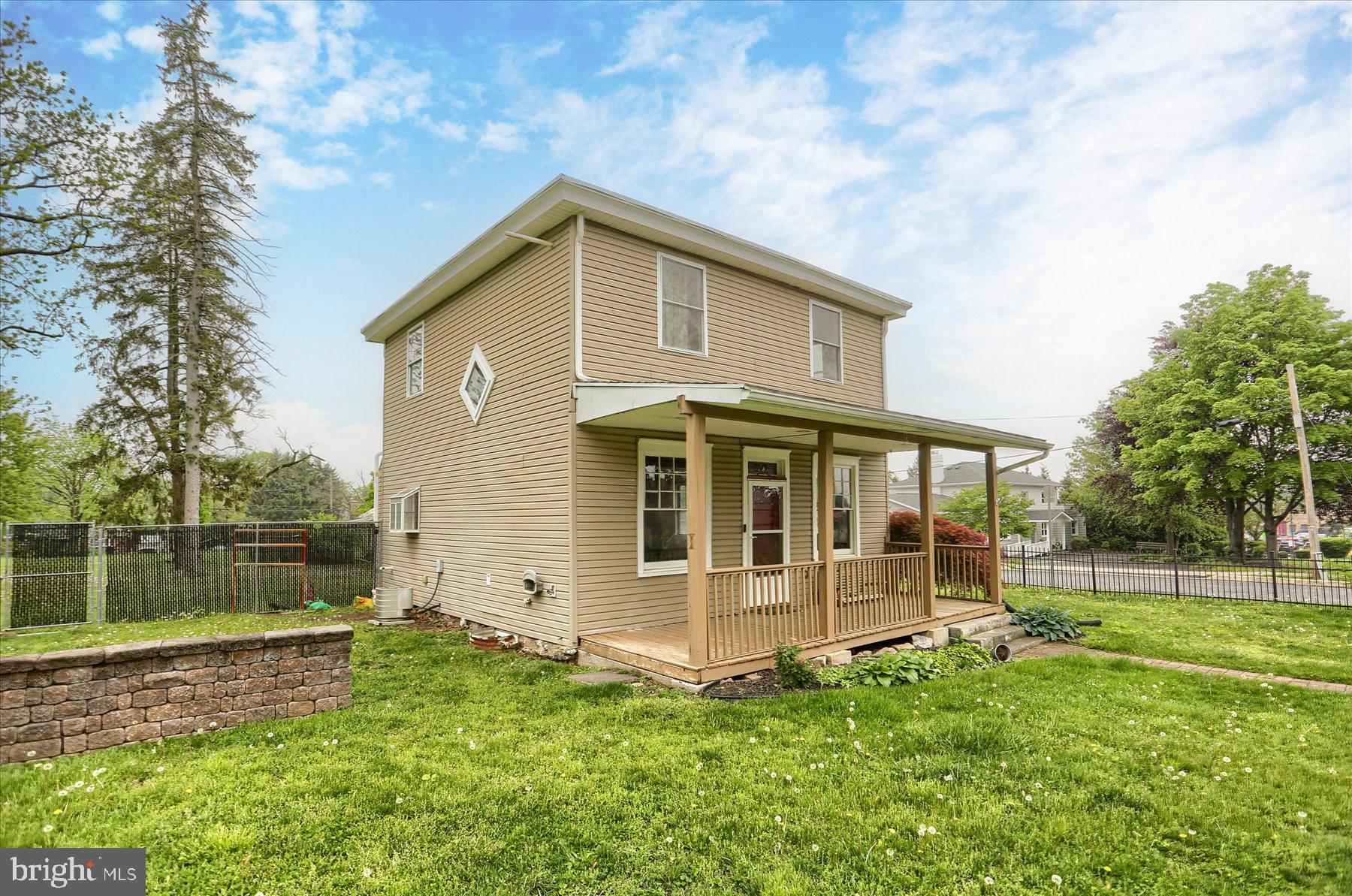 COLONIAL PARK - Commercial Sale