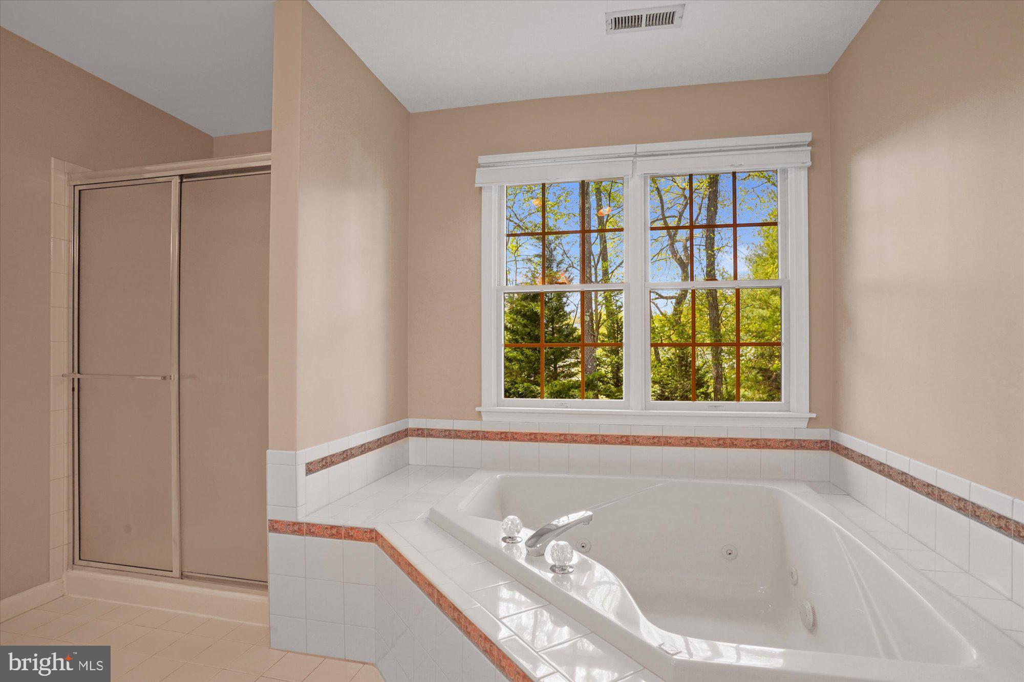 CAMPUS HILLS FARMS - Residential Lease