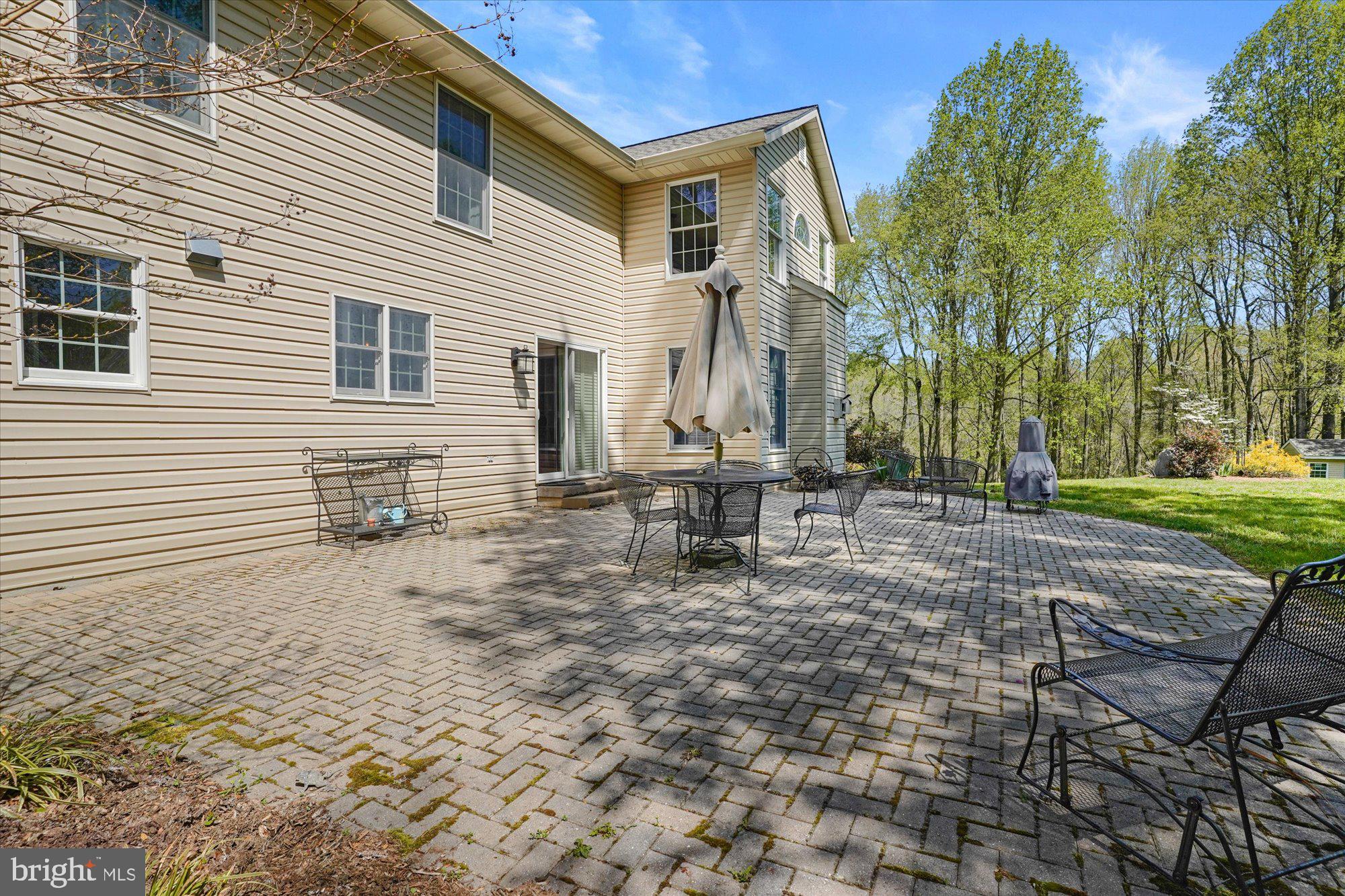 CAMPUS HILLS FARMS - Residential Lease