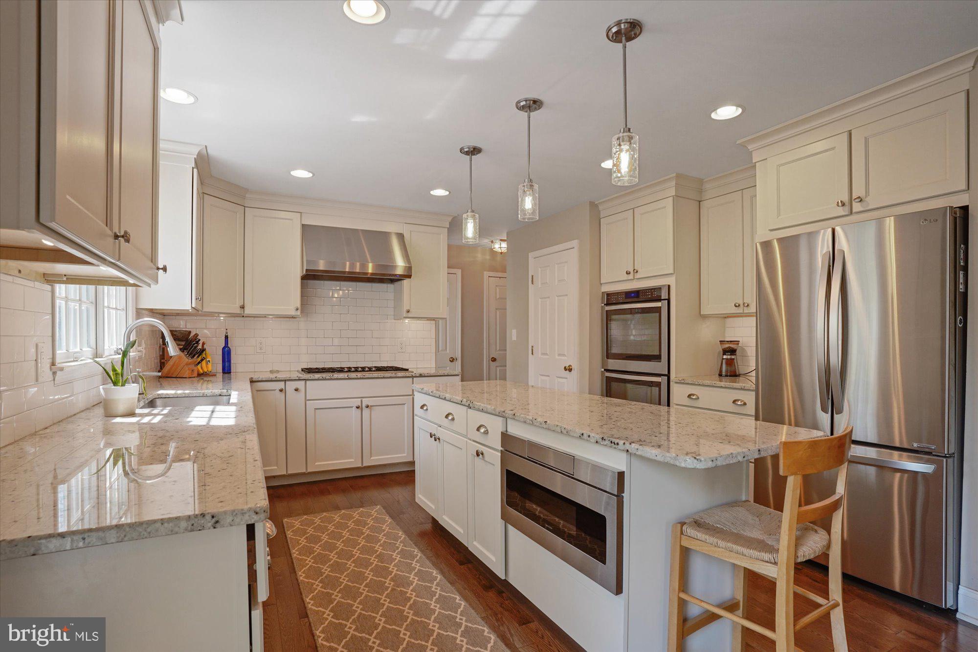 CAMPUS HILLS FARMS - Residential Lease