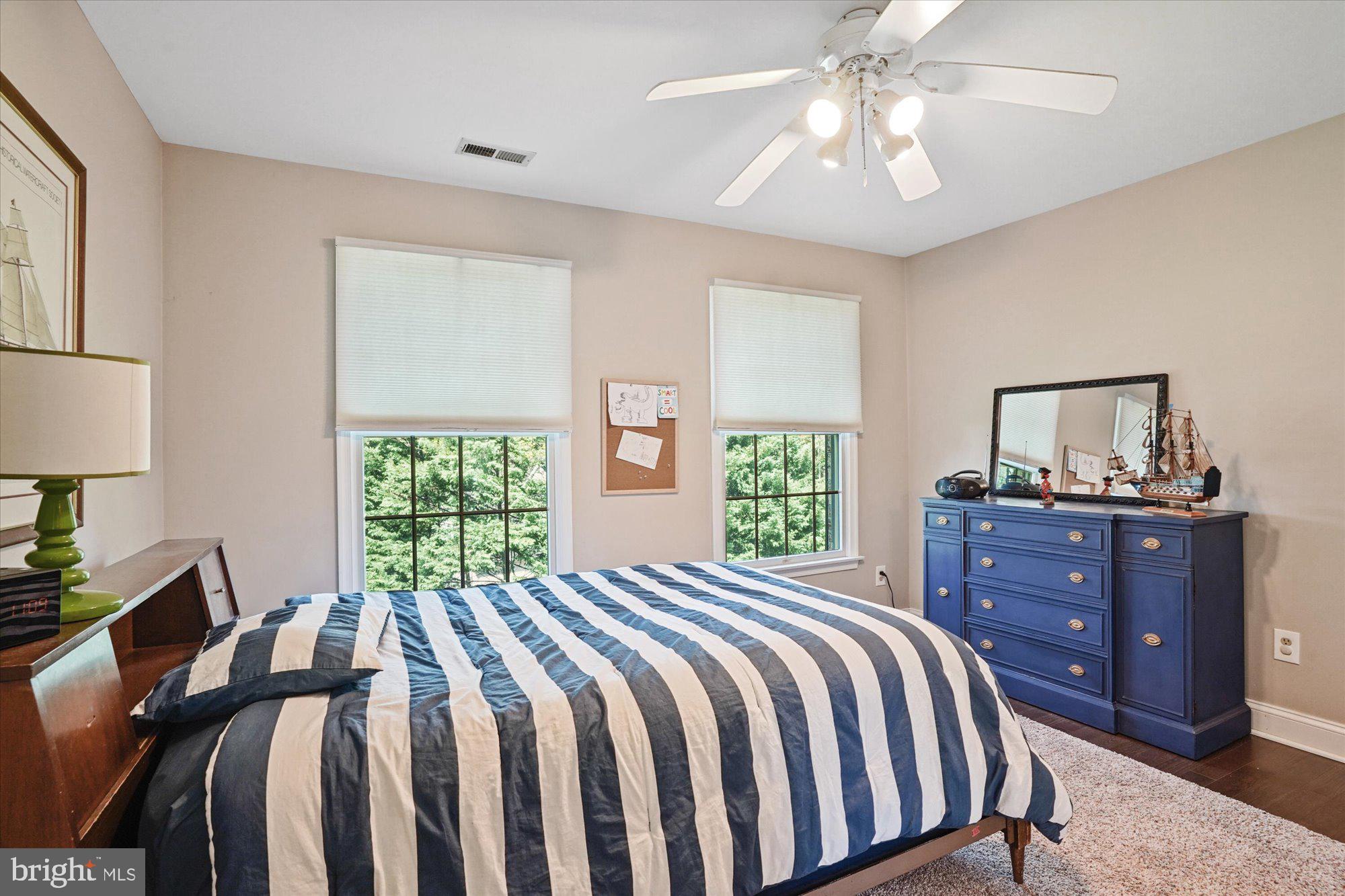 CAMPUS HILLS FARMS - Residential Lease