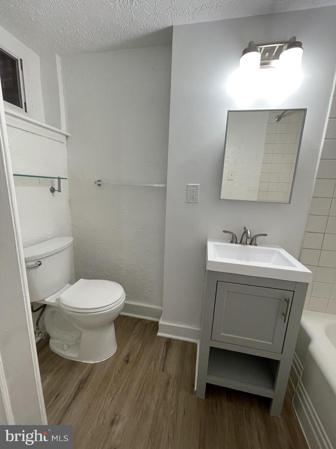 BELAIR-EDISON - Residential Lease