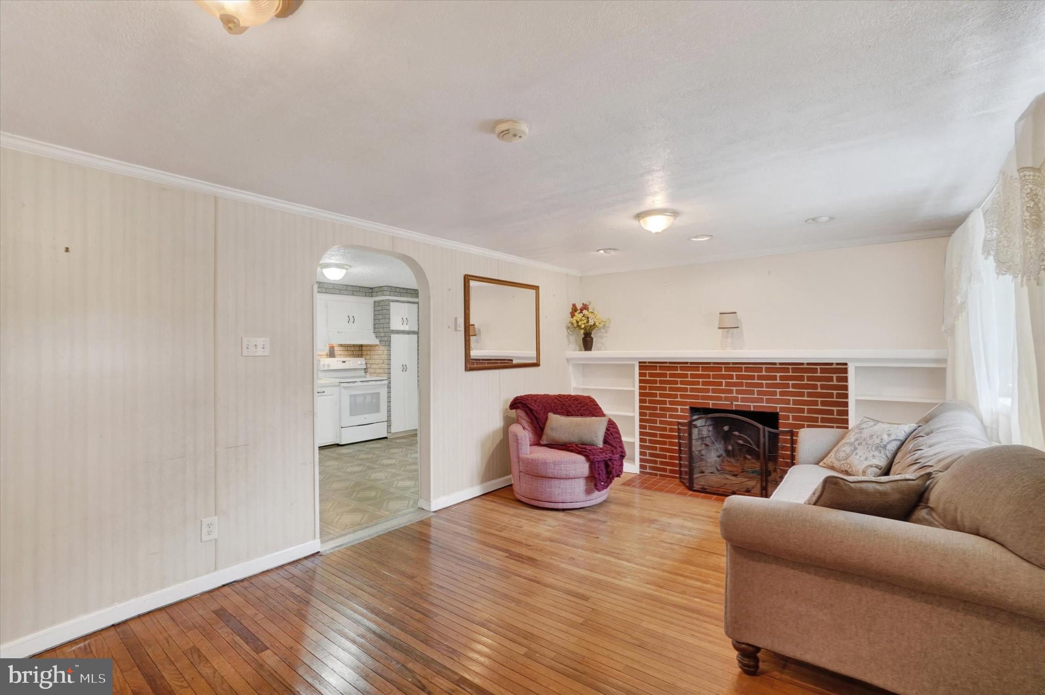 CHESTNUT HILL - Residential