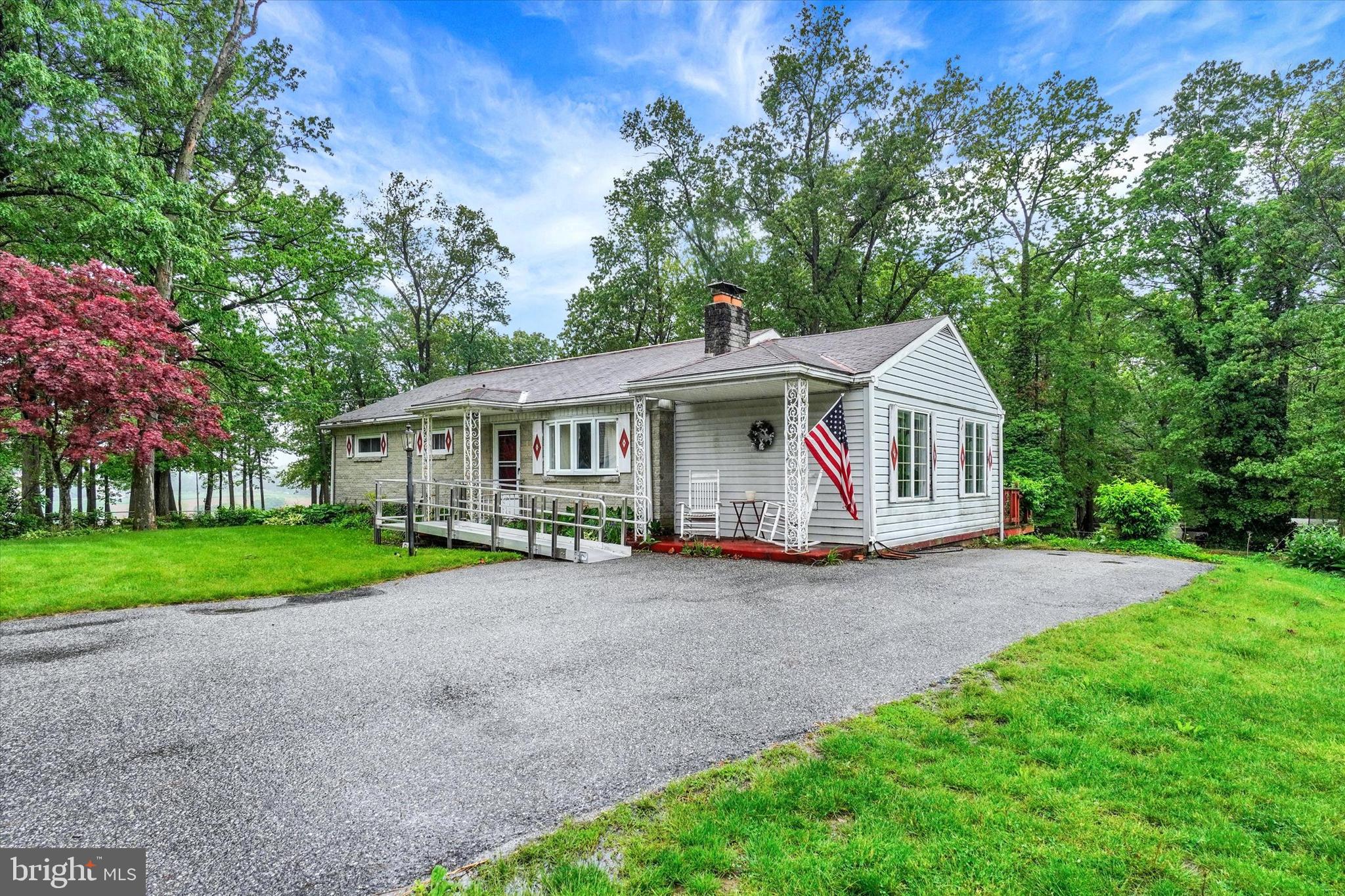 CHESTNUT HILL - Residential