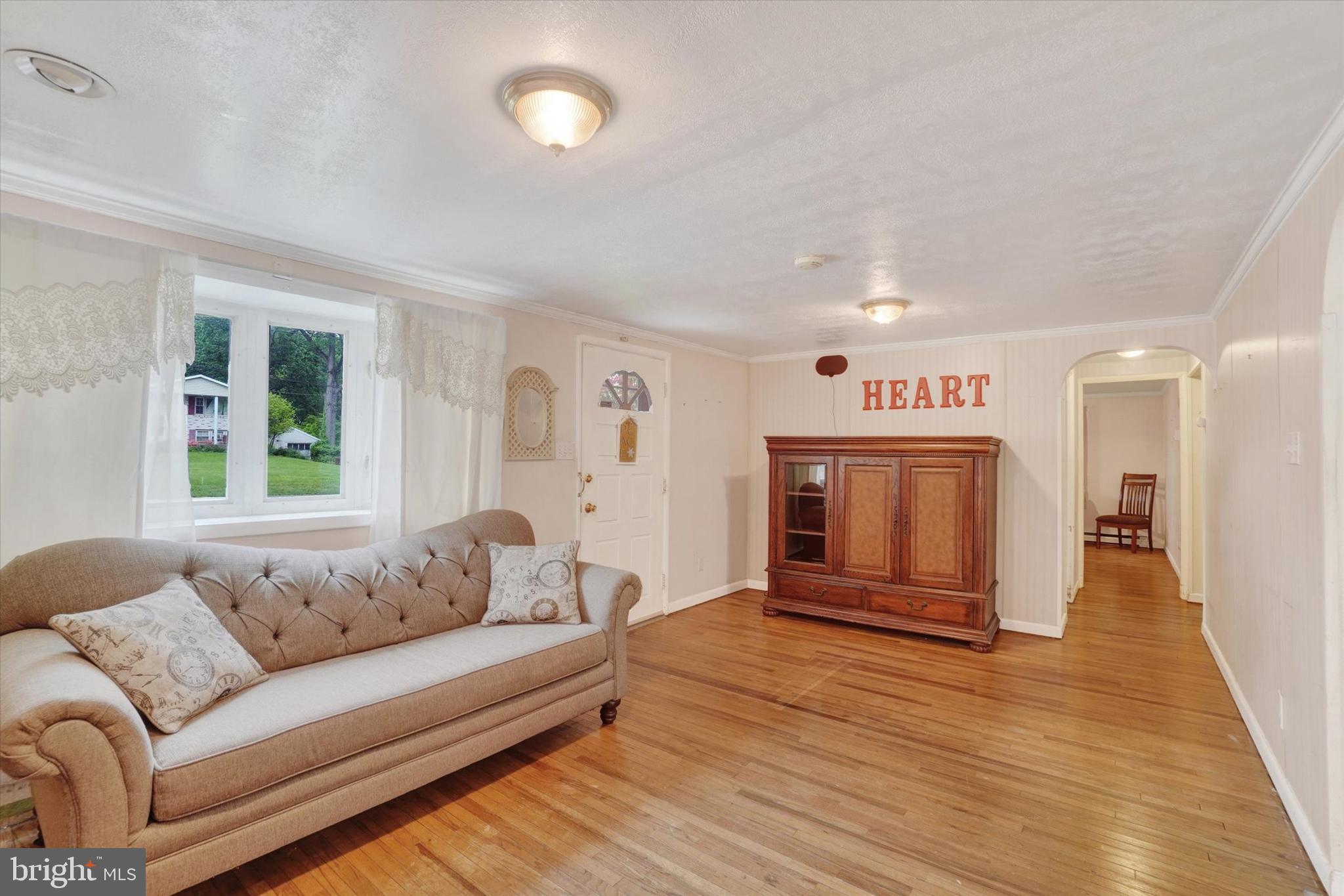 CHESTNUT HILL - Residential