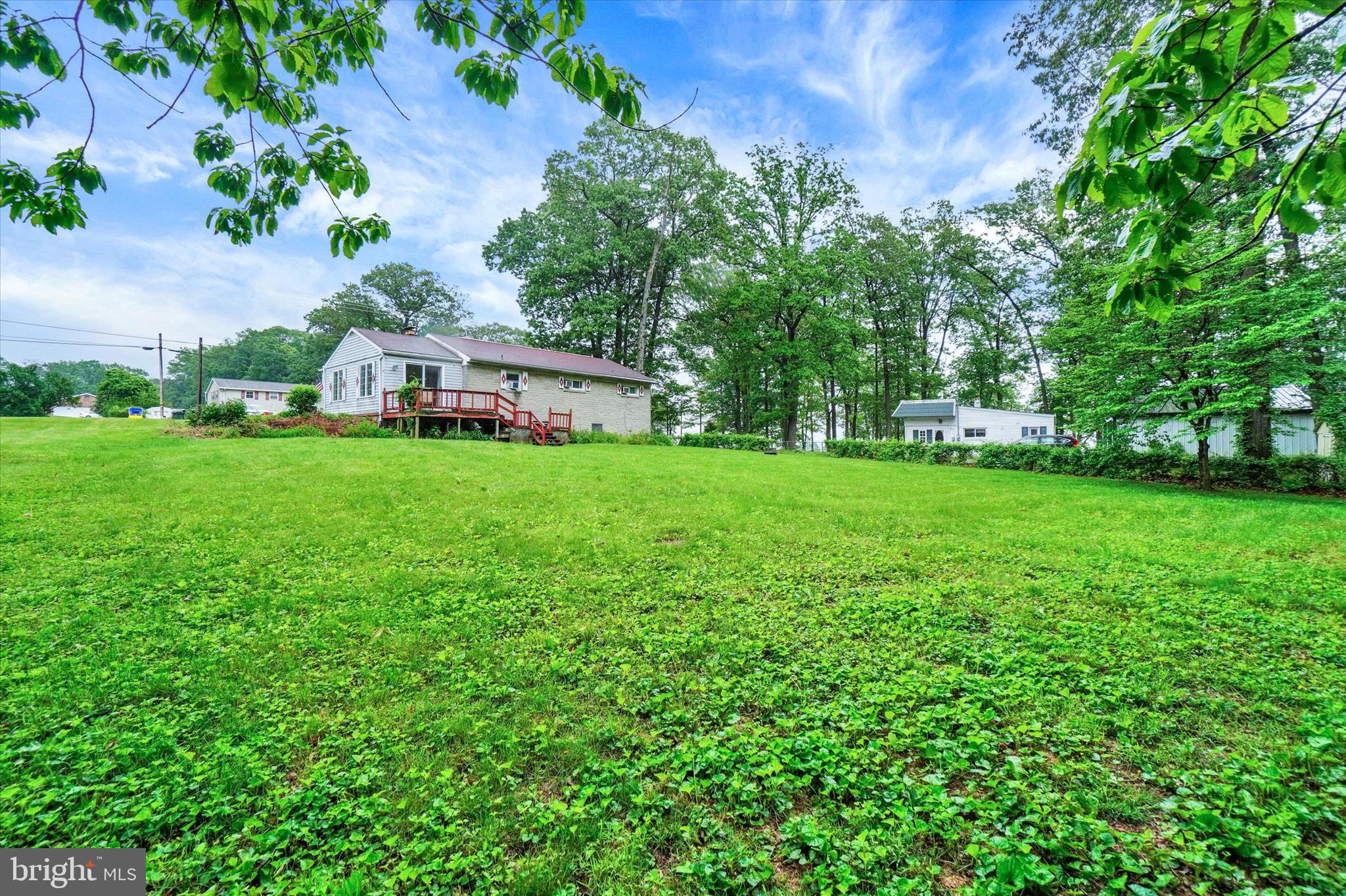 CHESTNUT HILL - Residential