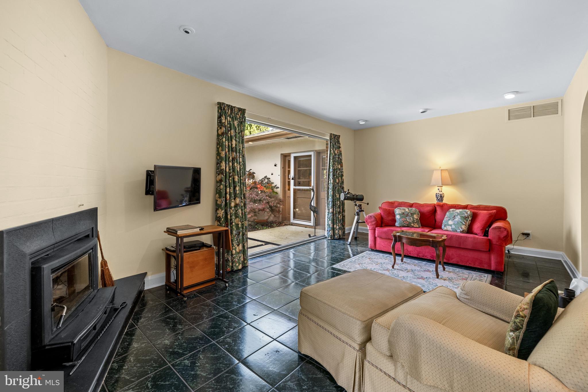 RUXTON - Residential