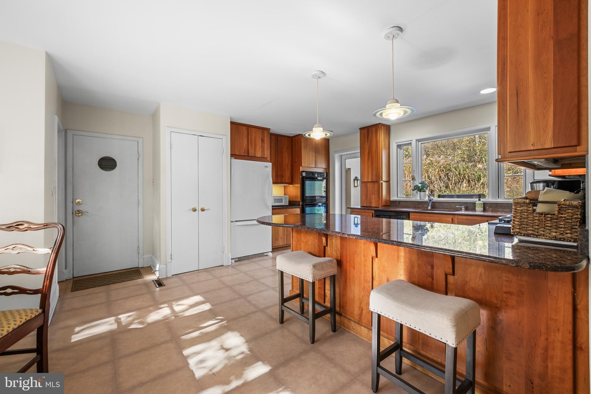 RUXTON - Residential